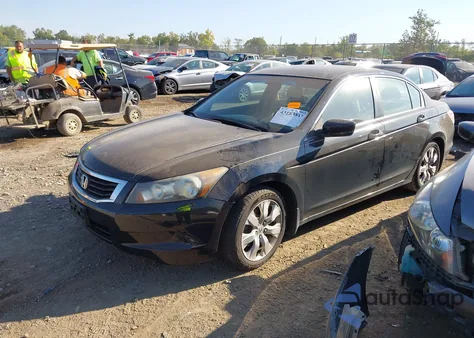 2010 Honda Accord 2.4 Ex-L из США, поврежденный, VIN 1HGCP2F80AA064439